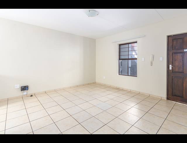 2 BEDROOM APARTMENT FOR SALE IN PARKLANDS EAST